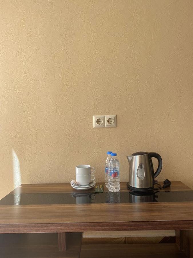 Hotel Saburtalo Roni Тбилиси Экстерьер фото